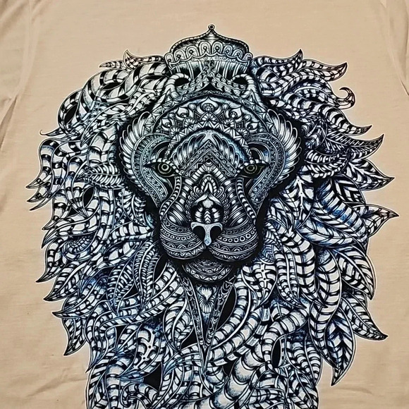 Electro Threads Tops - Blue Lion tshirt